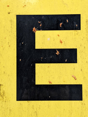 Written Wording in Distressed State Typography Found Letter E Ransom Noteの写真素材