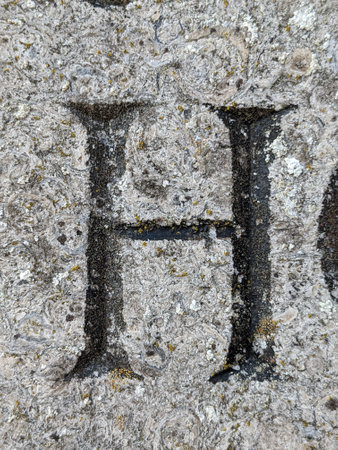 Written Wording in Distressed State Typography Found Letter H Ransom Noteの写真素材