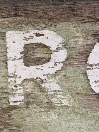 Written Wording in Distressed State Typography Found Letter R Ransom Noteの写真素材