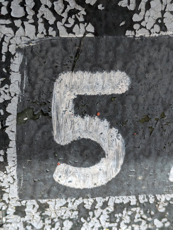 Written Wording in Distressed State Typography Found Number 5の写真素材