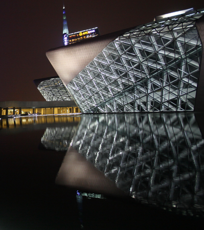 View of Guangzhou Opera House at nightのeditorial素材