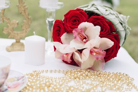 beautiful wedding bouquet of flowers outdoors one 1の写真素材