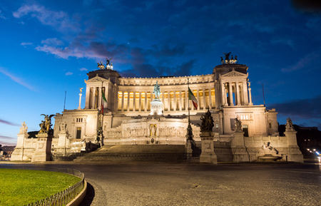 Vittorio Emanuele II Monument aka Altare della Patria as night falls in Romeの写真素材