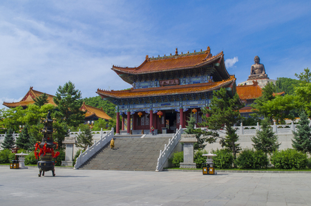 Liu Ding Shan Temple exterior landscape viewのeditorial素材