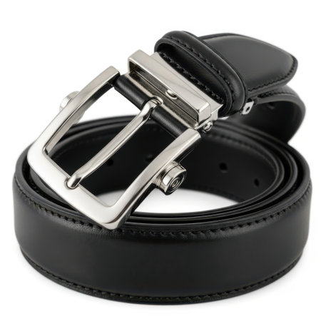 Discover this sophisticated black leather belt, featuring a modern ratchet mechanism and a polished silver buckle. An essential accessory for any man's wardrobe, both offering style and functionality.の素材