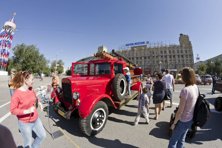 VOLGOGRAD - SEPTEMBER 6:Old fire truck put on display townspeople popular with children . September 6, 2014 in Volgograd, Russia.のeditorial素材
