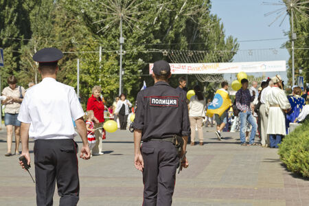 VOLGOGRAD - SEPTEMBER 6: Police outfit keeps order and security during the celebration of city day. September 6, 2014 in Volgograd, Russia.のeditorial素材