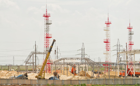 VOLGOGRAD - JULY 20: Construction work on the device areas for storage and processing of petroleum products. July 20, 2016 in Volgograd, Russia.のeditorial素材