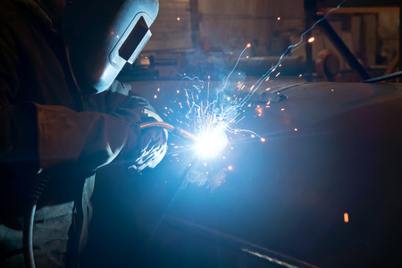 Welding large diameter pipe in workshop conditions by the method of semi-automatic welding in...