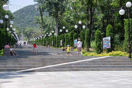 ZHELEZNOVODSK - JULY 04: Bottom view of the staircase with fountains and flower beds in the resort park. July 04, 2021 in Zheleznovodsk, Russia.のeditorial素材