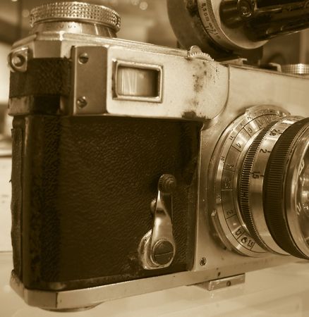 Beat Up Old Camera -- with a rotating viewfinder and fixed lens
