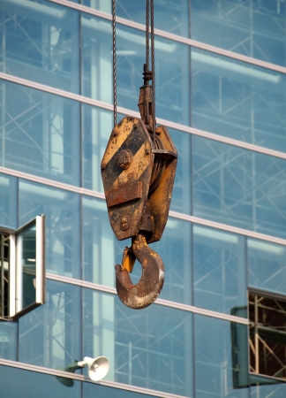 A large hook of a crane at a constuction site
の写真素材