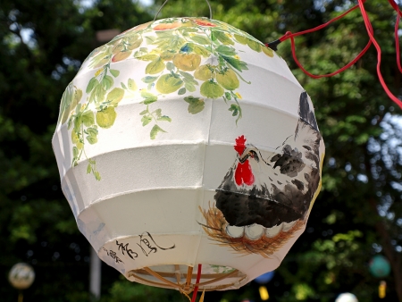 KAOHSIUNG, TAIWAN -- OCTOBER 13: Hand painted Chinese lanterns are on display at the yearly Wannian Folklore Festival on October 13, 2013 in Kaohsiung.
のeditorial素材