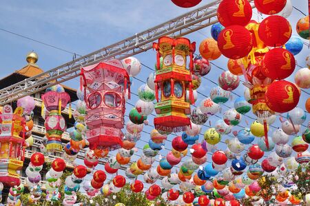 KAOHSIUNG, TAIWAN -- JANUARY 25, 2020: To celebrate the Chinese New Year the Fo Guang Shan Buddhist Monastery has put up colorful festive lanterns.のeditorial素材