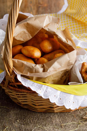 Fresh delicious hotcakes in basketの写真素材