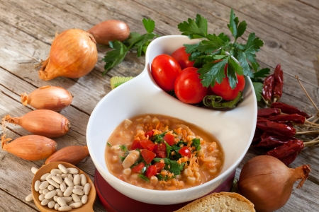 Bowl with mashed Cannellini beans soup.の写真素材