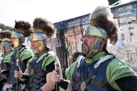 ROME, ITALY - APRIL 19, 2015: Birth of Rome festival - Actors dressed as ancient Roman Praetorian soldiers attend a parade to commemorate the 2,768th anniversary of the founding of Rome.のeditorial素材