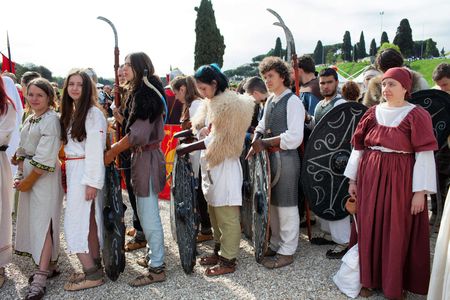 ROME, ITALY - APRIL 19, 2015: Birth of Rome festival - Actors dressed as ancient Roman Praetorian soldiers attend a parade to commemorate the 2,768th anniversary of the founding of Rome.のeditorial素材