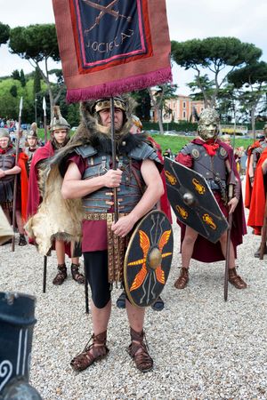 ROME, ITALY - APRIL 19, 2015: Birth of Rome festival - Actors dressed as ancient Roman Praetorian soldiers attend a parade to commemorate the 2,768th anniversary of the founding of Rome.のeditorial素材