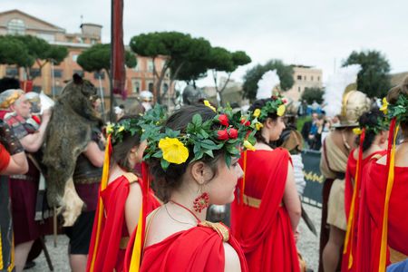 ROME, ITALY - APRIL 19, 2015: Birth of Rome festival - Actors dressed as ancient Roman Praetorian soldiers attend a parade to commemorate the 2,768th anniversary of the founding of Rome.のeditorial素材