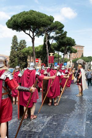 ROME, ITALY - APRIL 19, 2015: Birth of Rome festival - Actors dressed as ancient Roman Praetorian soldiers attend a parade to commemorate the 2,768th anniversary of the founding of Rome.のeditorial素材