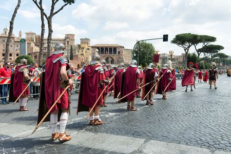 ROME, ITALY - APRIL 19, 2015: Birth of Rome festival - Actors dressed as ancient Roman Praetorian soldiers attend a parade to commemorate the 2,768th anniversary of the founding of Rome.のeditorial素材