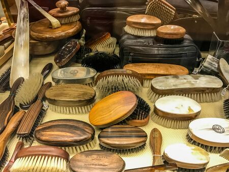 ROME, ITALY - DECEMBER 28, 2016: Collection of best marks brushes exposed in the window of Muzio Store.のeditorial素材