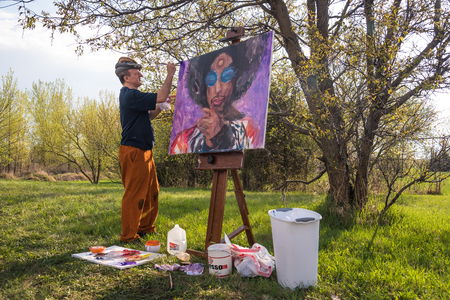 CHANHASSEN MN USA - April 21 2016 - Remembering Prince at Paisley Parkのeditorial素材