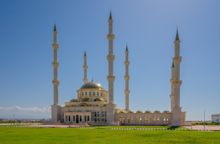 Stunning Hala Sultan Camii mosque in Northern Cyprus, featuring Islamic architecture and serene surroundings, perfect for travel and cultural photography.の写真素材