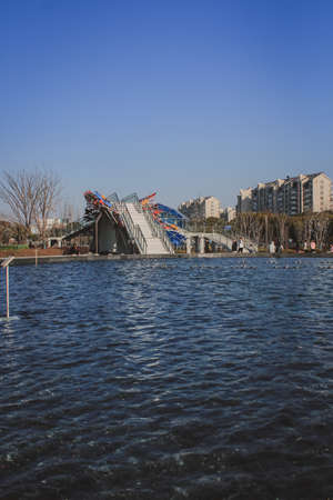 The sea water scenery at the entrance of the mall, taken from Shanghai Minhang Aegean Shopping Parkの写真素材