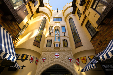 PERTH, AUSTRALIA - FEBRUARY 2018 : Statue of Sir Walter Raleigh in bastion tower at London Court shopping arcade, Hay Street Mall in Perth, Western Australia on February 24, 2018.のeditorial素材