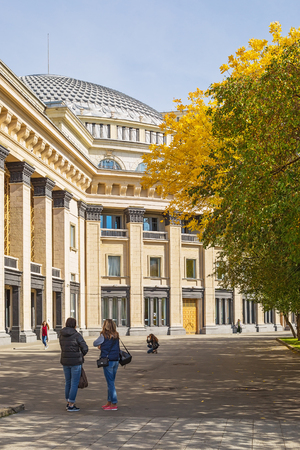 The city of Novosibirsk, Siberia, Russia - September 17, 2017: the Novosibirsk state academic Opera and ballet theatreのeditorial素材