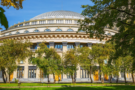 The city of Novosibirsk, Siberia, Russia - September 17, 2017: square, Novosibirsk state academic Opera and ballet theatreのeditorial素材