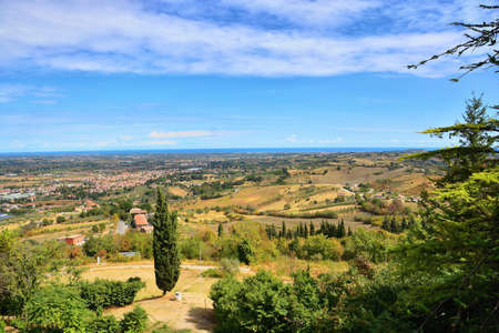 Verucchio, Rimini, Emilia-Romagna, Italy-View on the countryside. A view of the Romagna countriside from Verucchio`s panoramic promenade on a sunny summer day.のeditorial素材