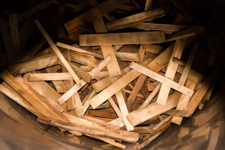 oak chips are used for tincture of cognac