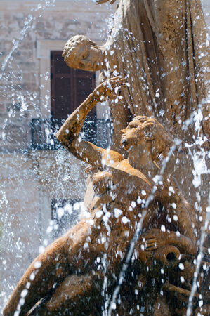 View of the fountain of Diana in Syracuseのeditorial素材