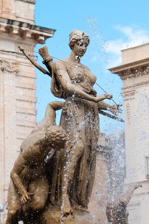 Perspective of some architectural elements of the Fountain of Diana in Syracuse, a work by the sculptor Giulio Moschetti, in 1907の写真素材