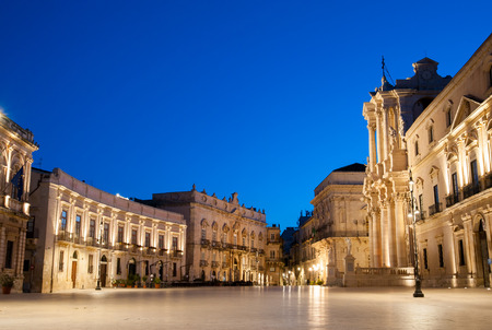 Early morning in the famous Dom square in Syracuse, Sicilyの写真素材