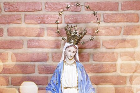 聖母マリア像の写真 イラスト素材一覧 6 1件 ストックフォトのamanaimages Plus