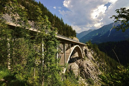 Bridge in the Tyrolean Alpsの写真素材