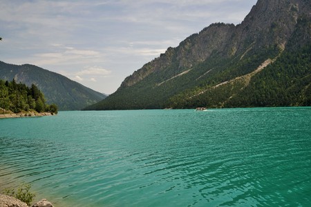Lake Plansee in the Tyrolean Alpsの写真素材