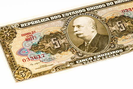 5 Brasilian cruzeiro bank note. Cruzeiro is the former currency of Brasilの写真素材