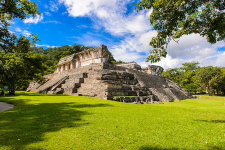 A temple in Palenque, was a pre-Columbian Maya civilization of Mesoamerica. Known as Lakamha (Big Water). UNESCO World Heritageの写真素材
