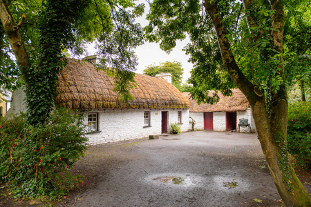 House in Bunratty village (End of the Raite river) is an authentic small village in County Clare, Irelandの写真素材