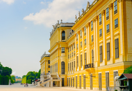 VIENNA, AUSTRIA - JUNE 14: Schonbrunn Palace on June, 17, 2013 in Vienna, Austria. Its a former imperial 1,441-room Rococo summer residence in modern Vienna,のeditorial素材