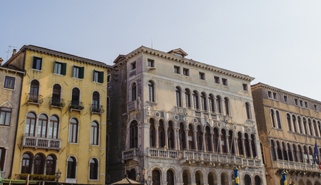 Building of different colors, Venice, Italyのeditorial素材
