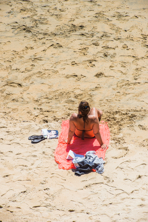 RENACA BEACH, CHILE - NOV 6, 2014:  Unidentified people on the coast of the Renaca beach, which is a popular area of beaches and balnearios in the Valparaíso Region of Chile.のeditorial素材