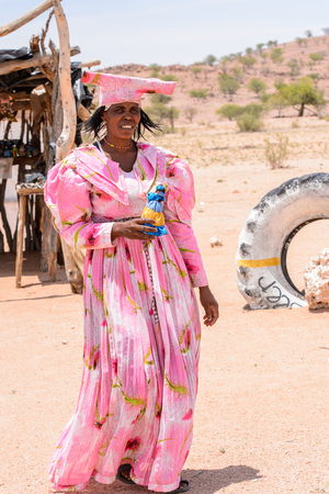 KAMANJAB, NAMIBIA - JAN 6, 2016: Unidentified herero woman in Namibia. There were an estimated 250,000 Herero people in Namibia in 2013のeditorial素材