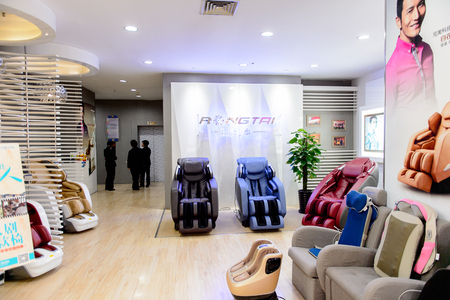 SHANGHAI, CHINA - APR 3, 2016: Interior of the New World Emporium shopping center in Shanghai, China,  located at the Nanjing Road.のeditorial素材