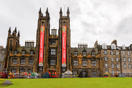 EDINBURG, SCOTLAND - JULY 17, 2016: Achitecture of the Old Town of Edinburgh, Scotland. UNESCO World Heritage Siteのeditorial素材